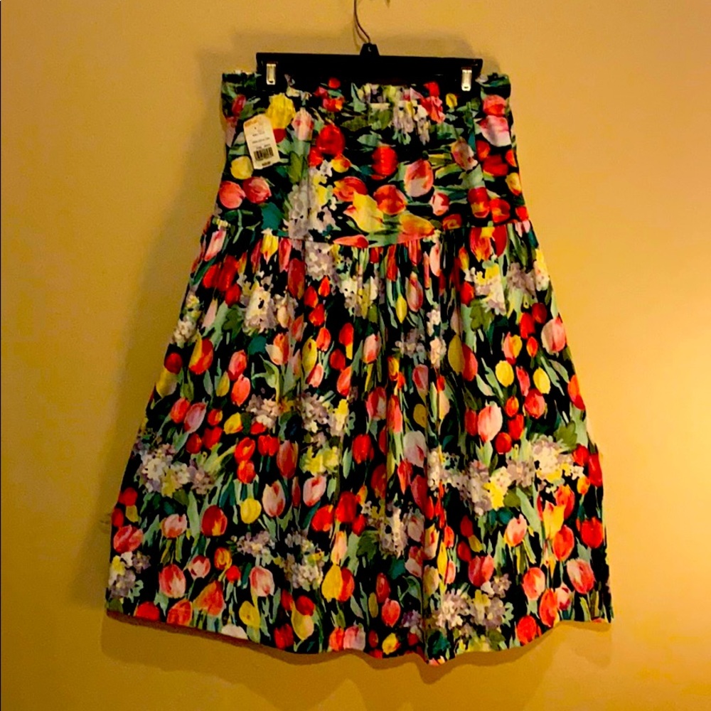NWT Liz & Me Floral Skirt Medium